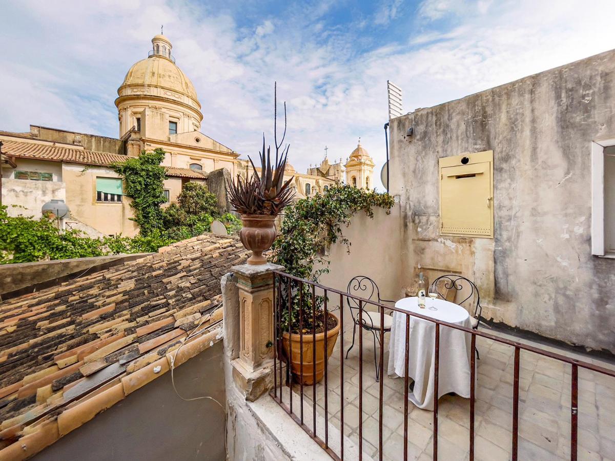 Casa Modica - Luxury Rooms Noto Kültér fotó